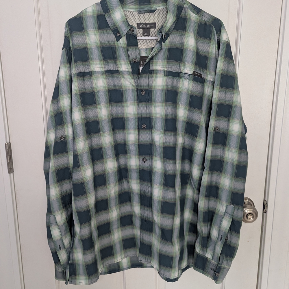 Eddie Bauer Green And White Plaid Button-Up Shirt Size Large